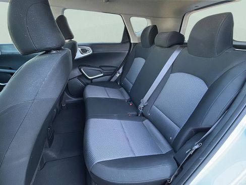 Used 2023 Kia Soul S image 14