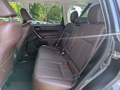 Used 2017 Subaru Forester 2.5i Touring AWD/4WD image 15