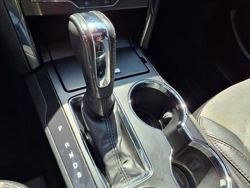 Used 2017 Ford Explorer XLT w/ Equipment Group 202A image 19