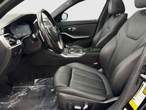 Used 2020 BMW 330i Sedan w/ Convenience Package RWD image 17