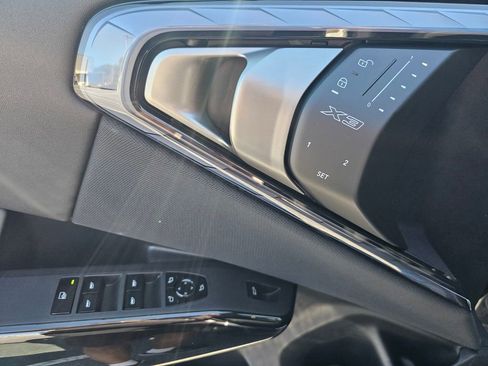 New 2026 BMW X3 xDrive30 w/ M Sport Package AWD/4WD image 14