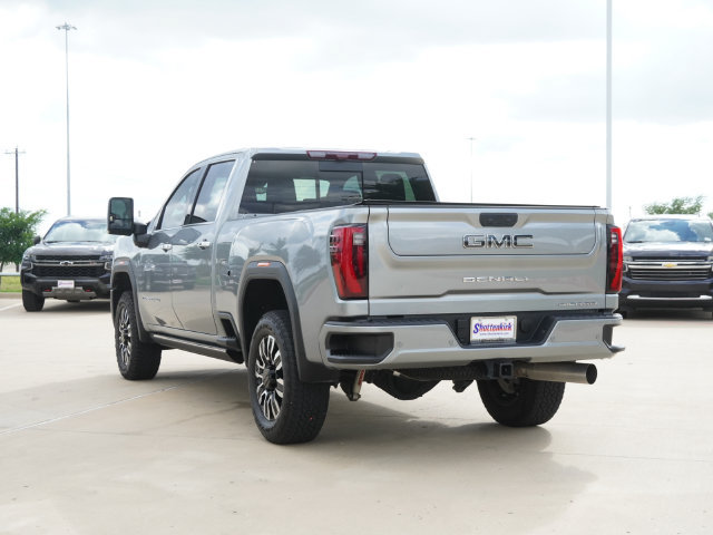 Used 2024 GMC Sierra 2500 Denali Ultimate AWD/4WD image 9