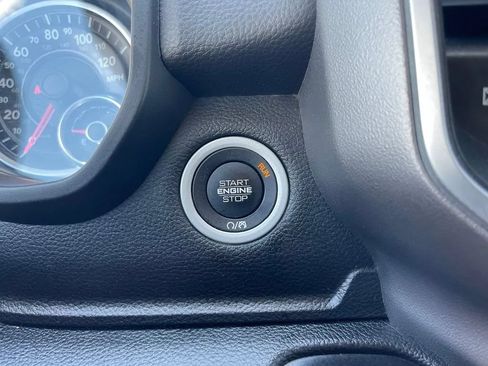 Used 2019 RAM 1500 Big Horn AWD/4WD image 30
