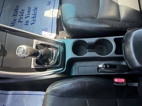Used 2013 Hyundai Elantra SE image 16