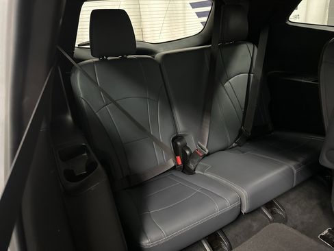 Used 2022 Buick Enclave Premium image 43