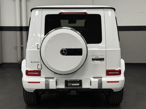 Used 2024 Mercedes-Benz G 550 image 11