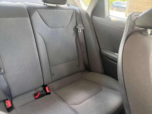 Used 2025 Kia K4 FWD image 39