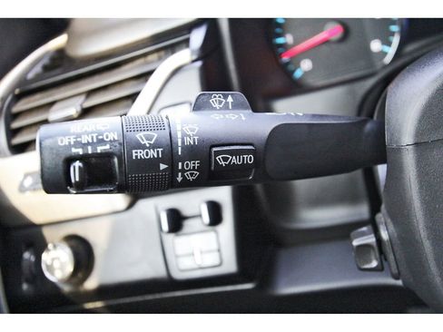 Used 2019 GMC Yukon Denali w/ Denali Ultimate Package image 18