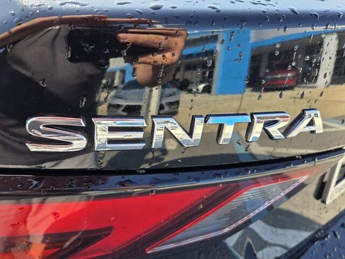 Used 2024 Nissan Sentra SV FWD image 31
