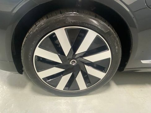 Used 2025 Volvo S90 T8 Plus AWD/4WD image 5