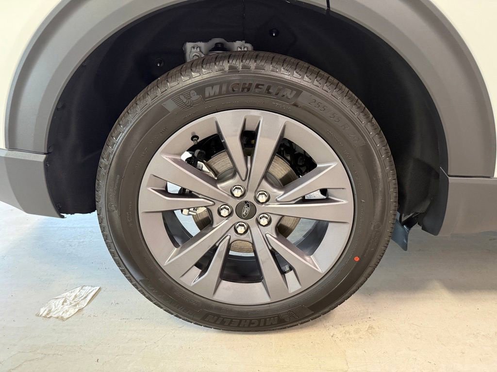 New 2026 Ford Explorer Active w/ Active Comfort Package AWD/4WD image 40