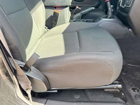 Used 2022 Jeep Wrangler Unlimited Sport image 11