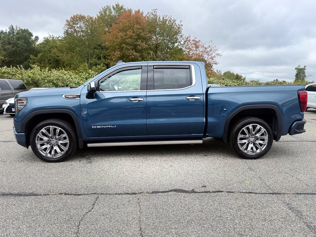 Used 2025 GMC Sierra 1500 Denali w/ Denali Reserve Package AWD/4WD image 3
