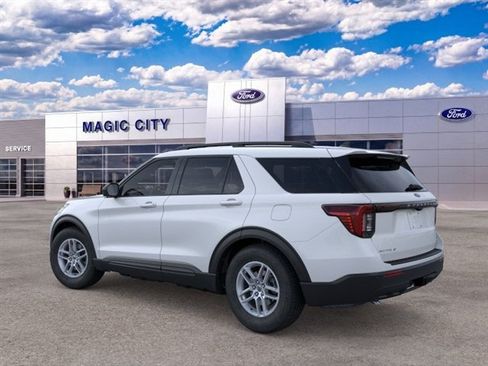 New 2026 Ford Explorer Active AWD/4WD image 4