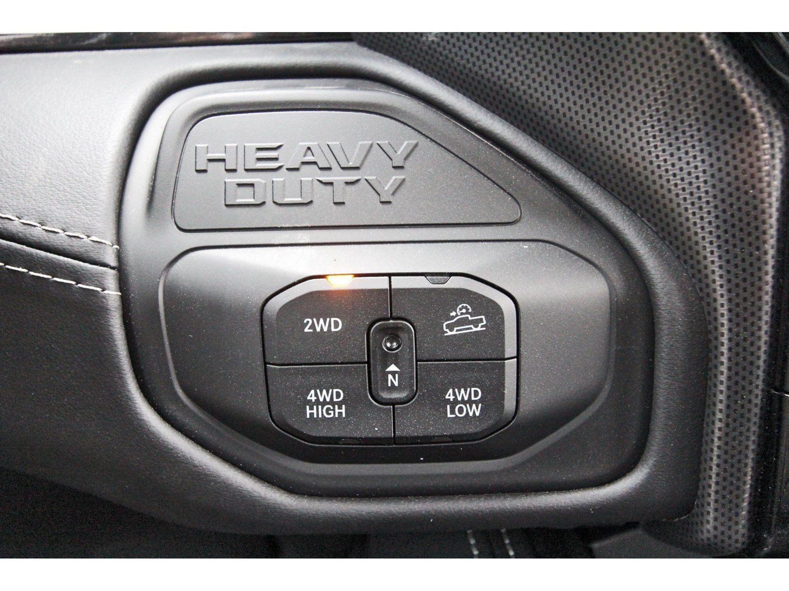 New 2026 RAM 2500 Limited AWD/4WD image 17