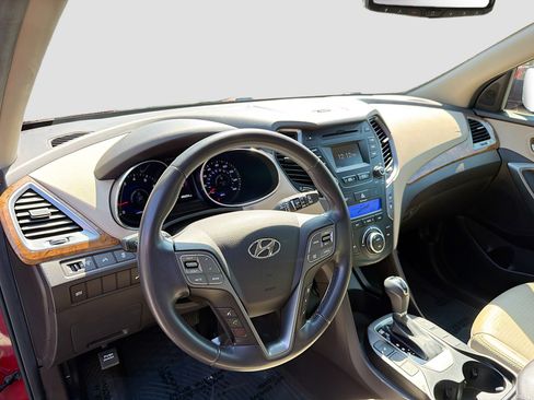 Used 2014 Hyundai Santa Fe GLS image 23