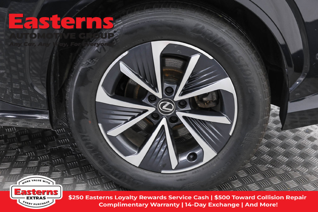 Used 2023 Lexus RZ 450e Premium w/ Technology Package AWD/4WD image 33