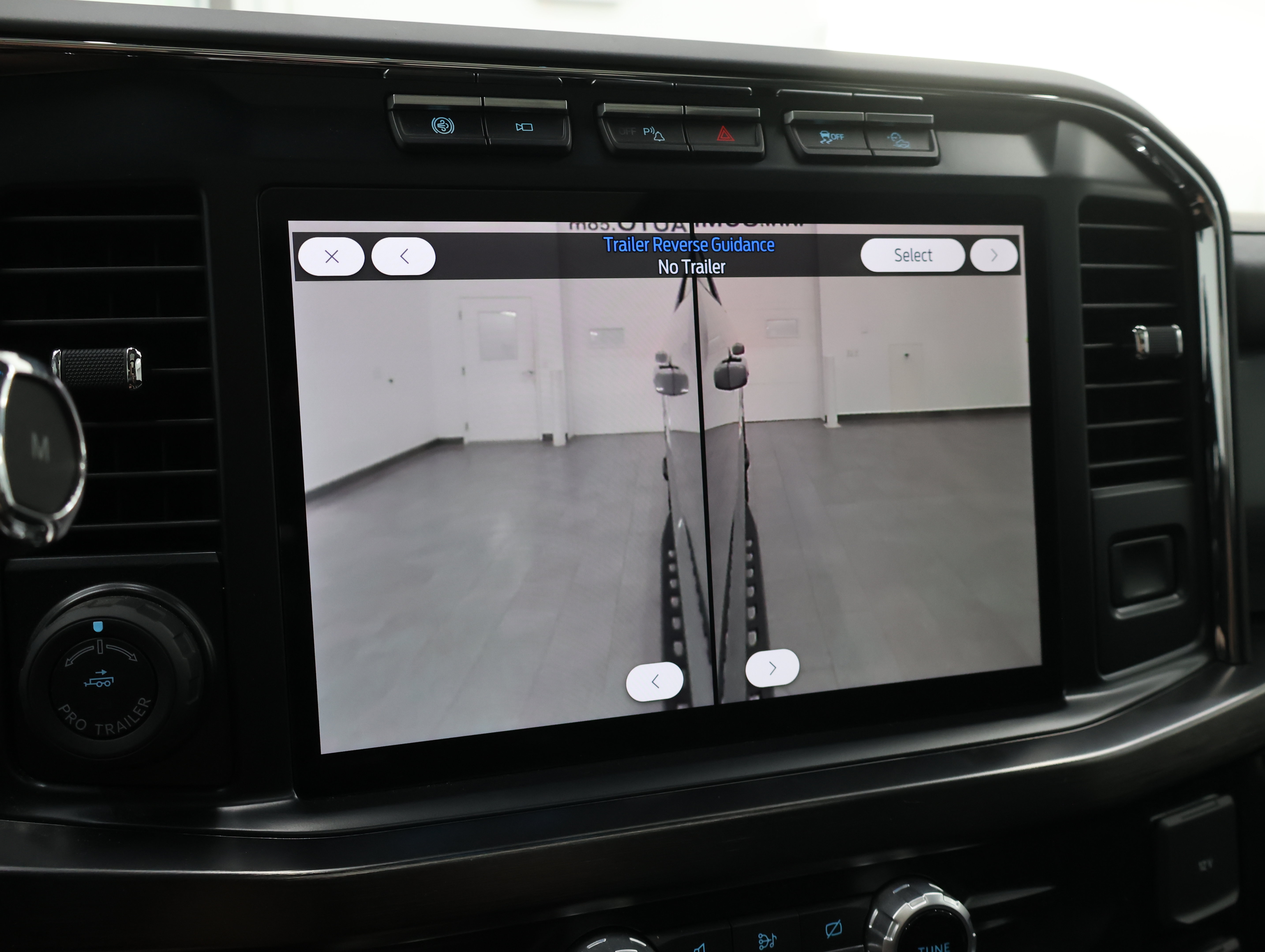 Used 2024 Ford F250 Lariat w/ Lariat Ultimate Package AWD/4WD image 22