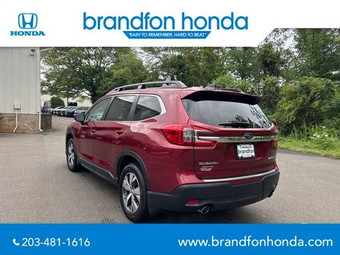 Used 2024 Subaru Ascent Premium w/ Convenience Package AWD/4WD image 4