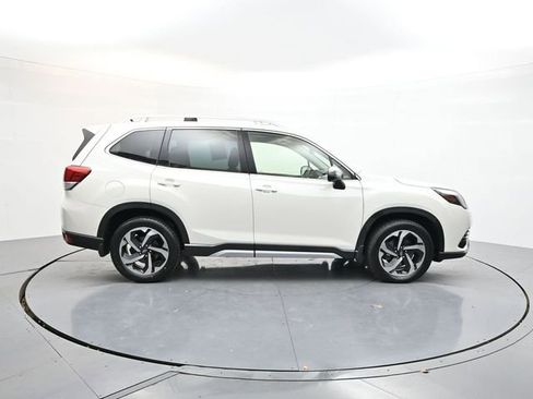 Used 2023 Subaru Forester Touring AWD/4WD image 9