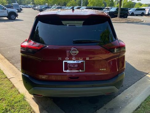 Used 2023 Nissan Rogue S AWD/4WD image 30