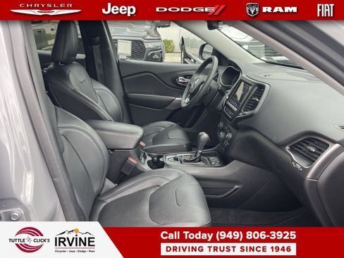 Used 2021 Jeep Cherokee Latitude Lux w/ Sun & Sound Group image 16