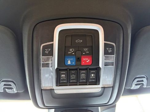 Used 2020 RAM 1500 Limited image 12