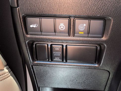 Used 2023 Nissan Armada Platinum w/ Captain's Chairs Package AWD/4WD image 22