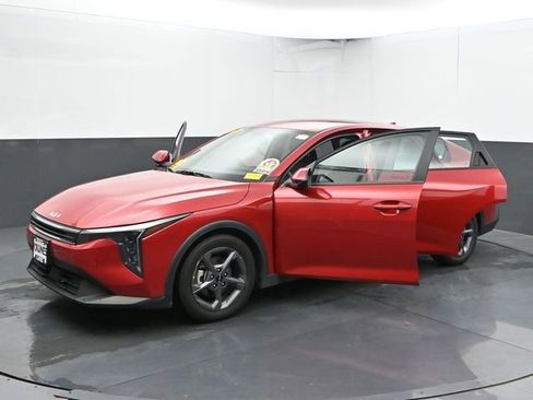 Used 2025 Kia K4 FWD image 33