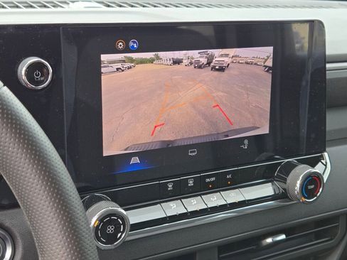 Used 2025 Chevrolet Colorado W/T image 25