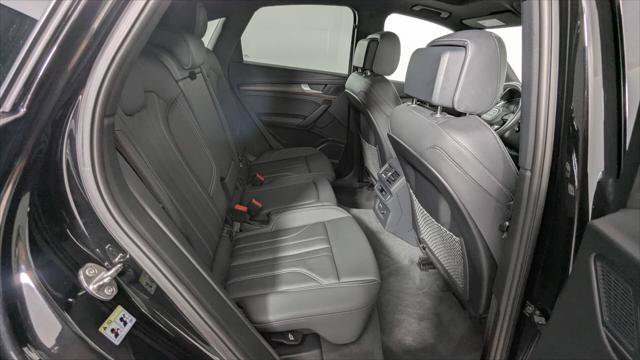 Used 2023 Audi Q5 2.0T Premium Plus w/ Premium Plus Package AWD/4WD image 22