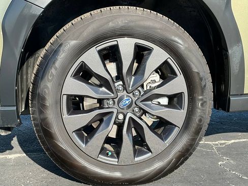 Used 2025 Subaru Outback Onyx Edition AWD/4WD image 10