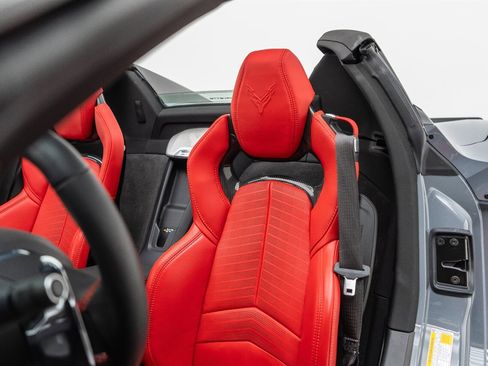 Used 2024 Chevrolet Corvette Z06 image 32