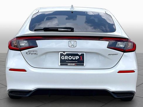 Used 2023 Honda Civic Sport image 5