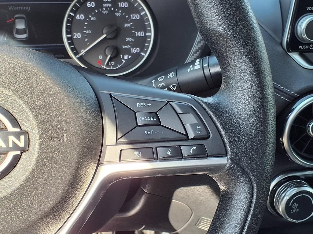 Used 2024 Nissan Sentra SV FWD image 17