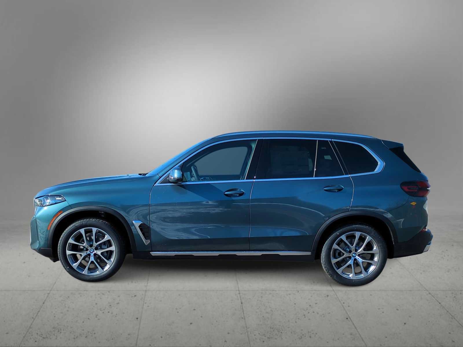 Used 2026 BMW X5 xDrive40i AWD/4WD image 4