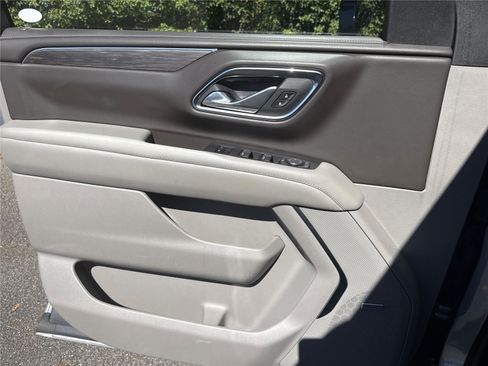 Used 2024 Chevrolet Tahoe LT image 16