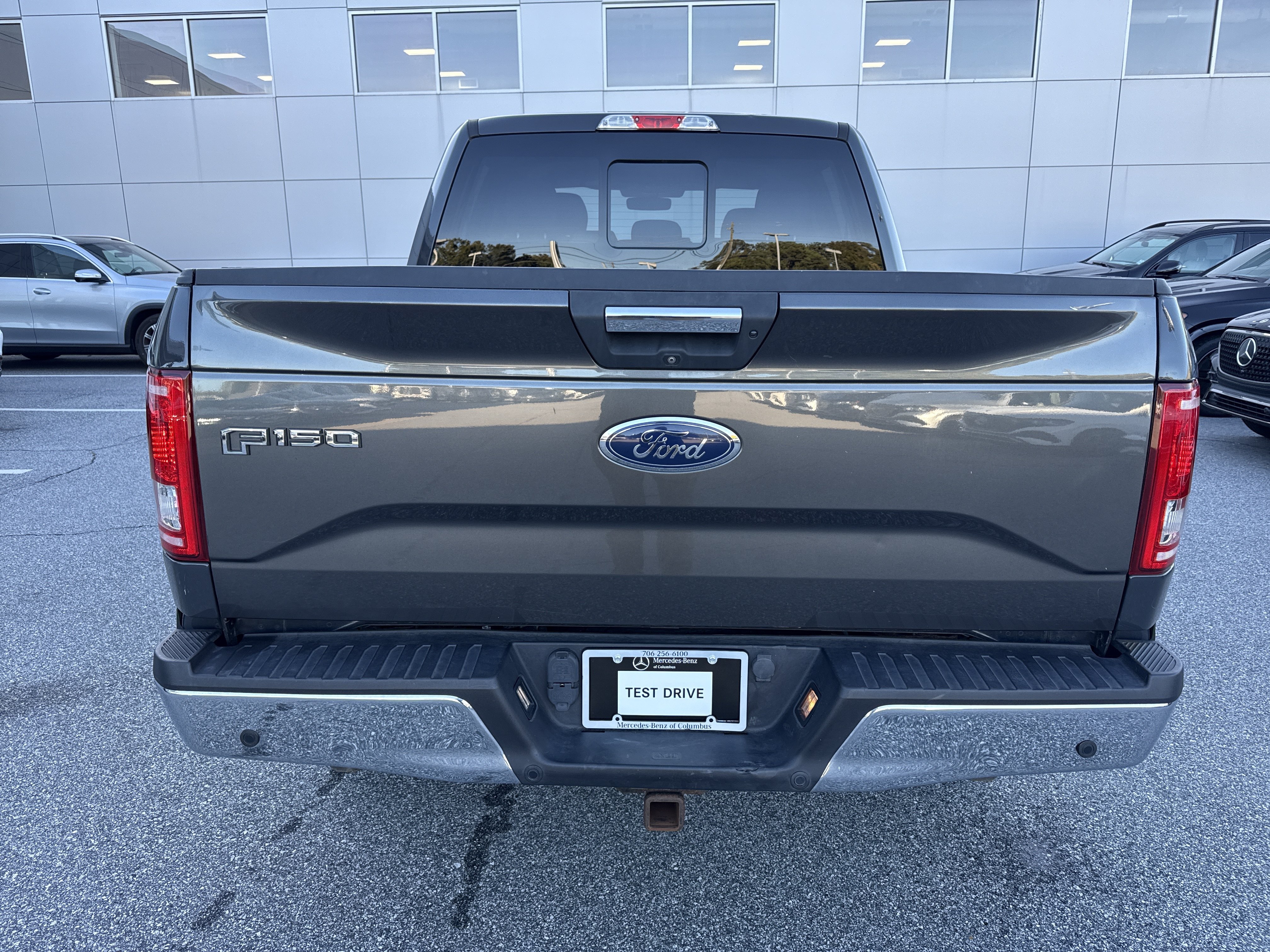 Used 2017 Ford F150 XLT w/ Equipment Group 302A Luxury AWD/4WD image 8