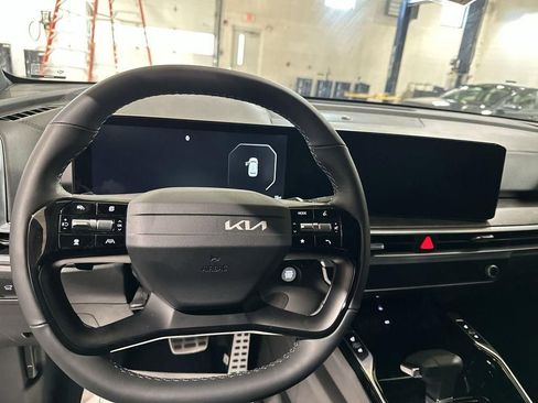 New 2026 Kia Sorento SX Prestige image 11