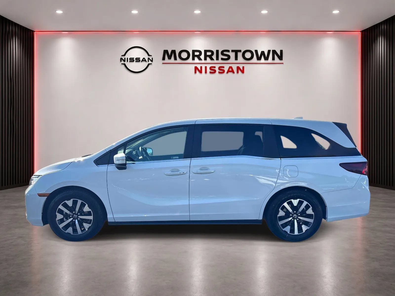 Used 2025 Honda Odyssey EX-L image 6