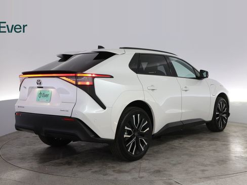 Used 2026 Toyota bZ AWD/4WD image 3