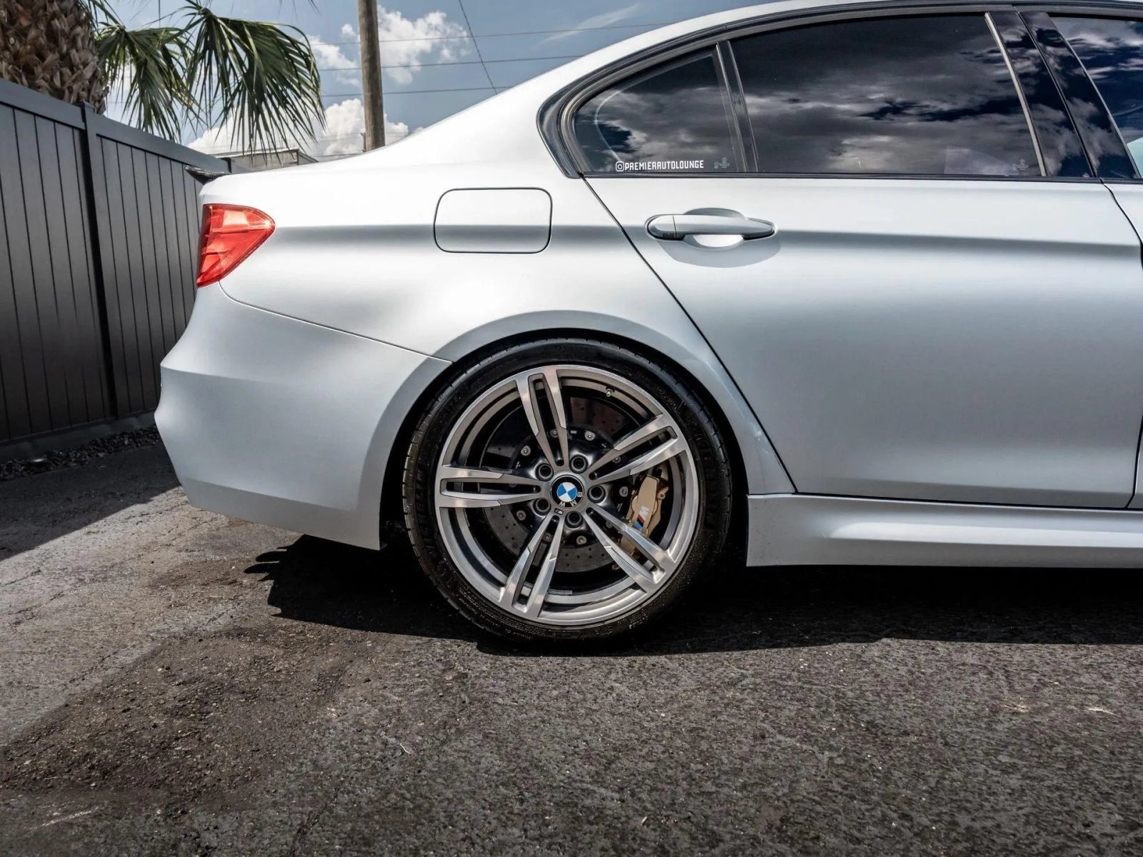Used 2015 BMW M3 RWD image 11