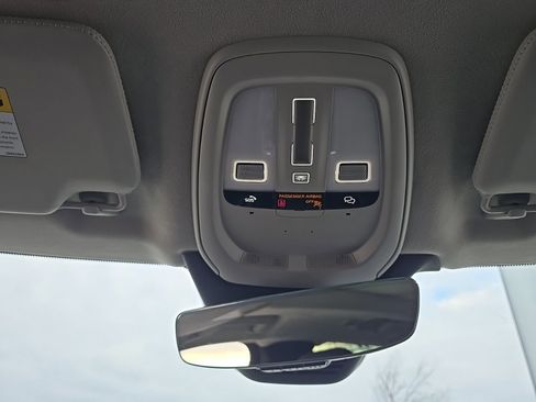 Certified 2023 Volvo XC90 B6 Ultimate w/ Lounge Package image 21