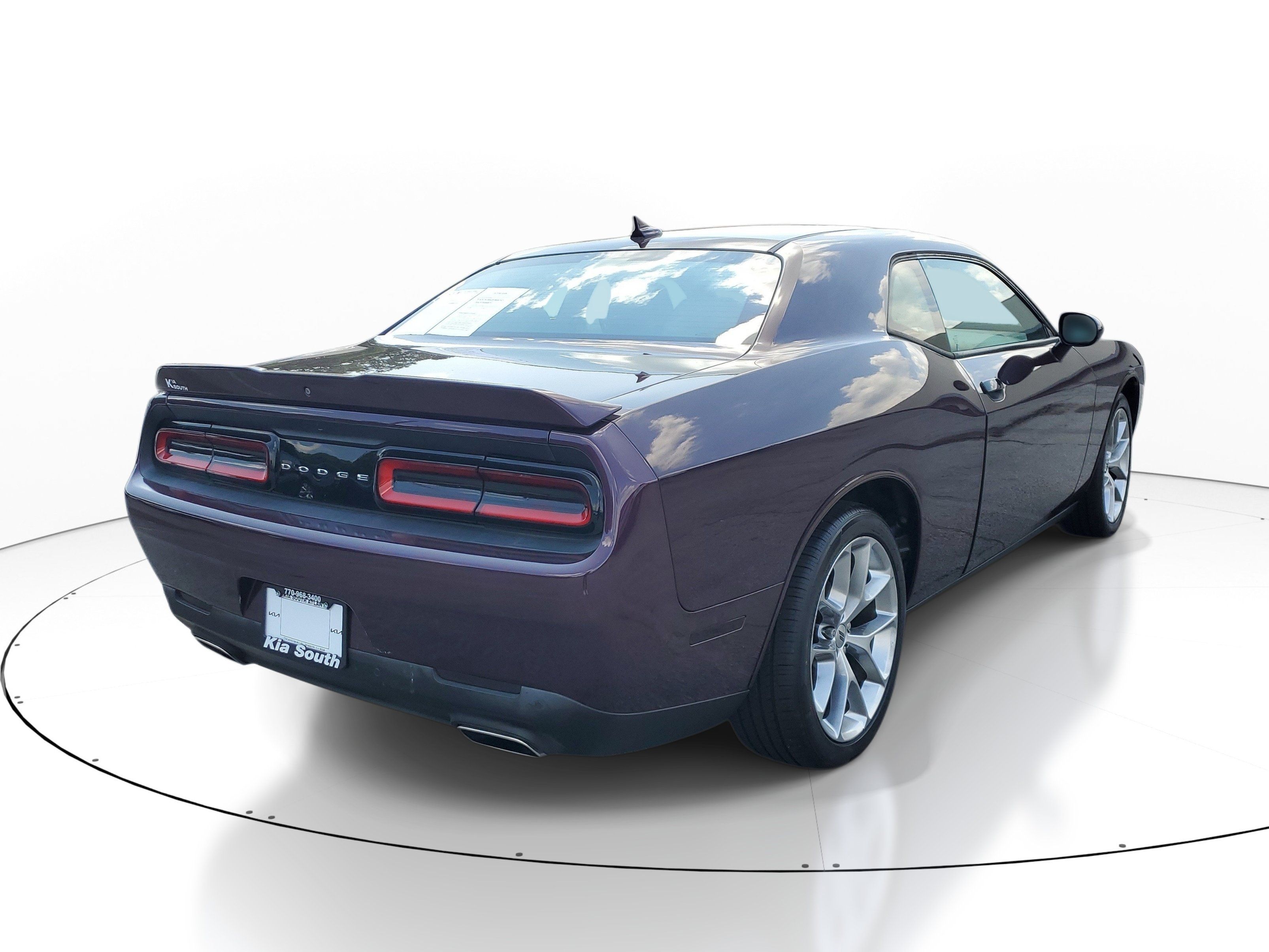 Used 2021 Dodge Challenger SXT w/ Plus Package RWD image 6