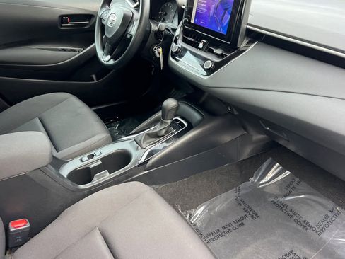Used 2024 Toyota Corolla LE image 15