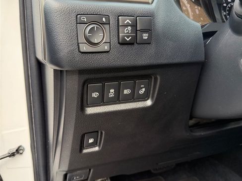 Used 2021 Lexus GX 460 w/ Sport Design Package AWD/4WD image 9