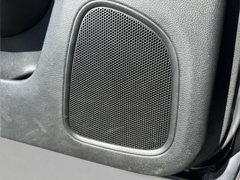 Used 2015 Chrysler 200 S w/ Comfort Group image 27