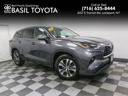 Used 2021 Toyota Highlander XLE