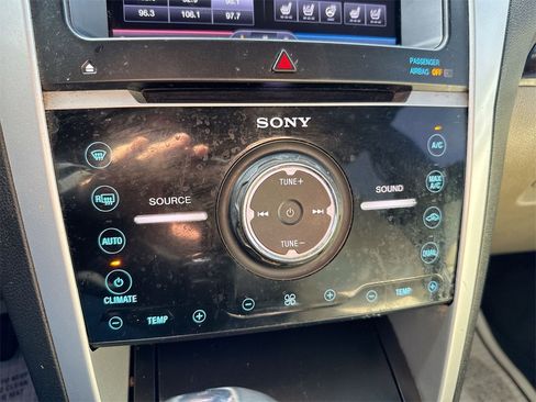 Used 2013 Ford Explorer Limited image 15