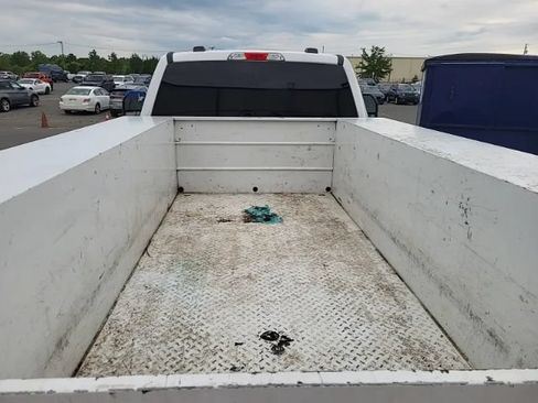 Used 2022 Ford F250 XL w/ Power Equipment Group AWD/4WD image 8